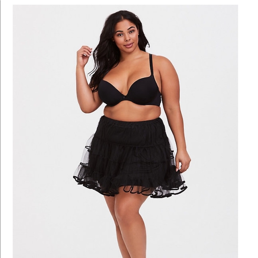 Torrid black mini petticoat. Size 5/6